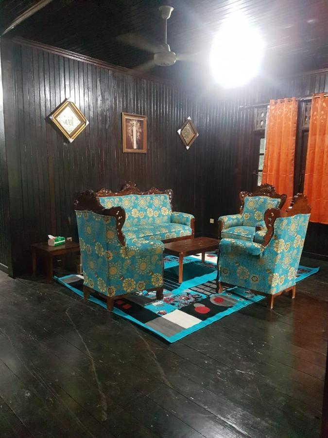 Mimi Guest House Syariah Pangkalanbuun Extérieur photo